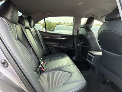 Used 2020 Toyota Camry SE image 15