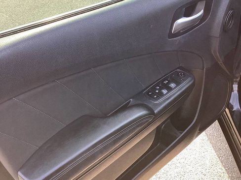 Used 2019 Dodge Charger SXT w/ Blacktop Package image 16