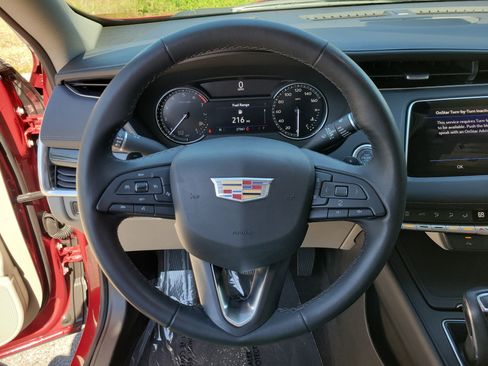 Used 2019 Cadillac XT4 Premium Luxury w/ Driver Awareness Package image 29