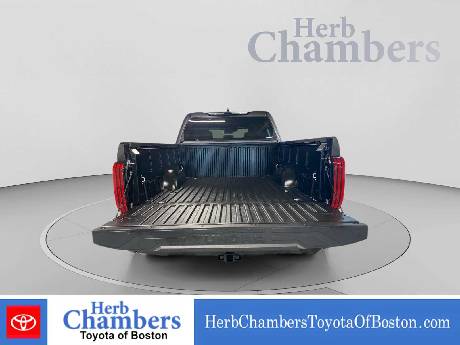 Used 2025 Toyota Tundra SR5 AWD/4WD image 18