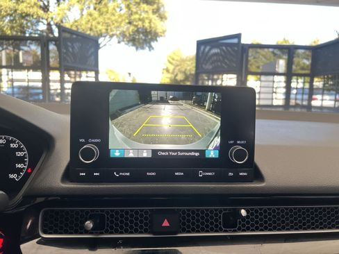 Used 2025 Honda Civic Sport image 27