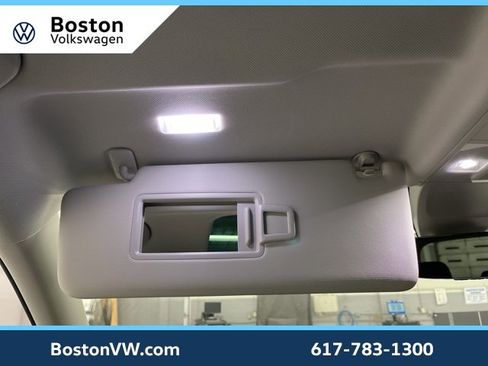 Certified 2022 Volkswagen Tiguan SE image 27