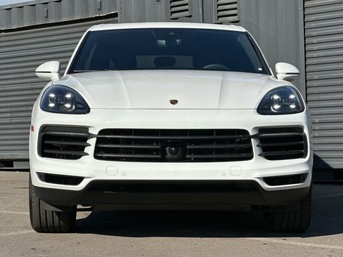 Used 2023 Porsche Cayenne Platinum Edition image 11