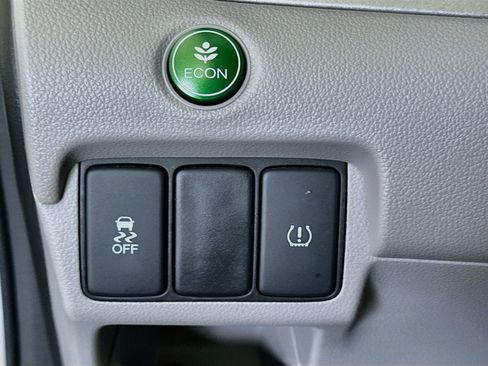 Used 2014 Honda CR-V LX image 16