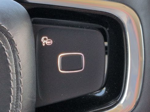 Certified 2025 Lincoln Navigator L Reserve AWD/4WD image 26