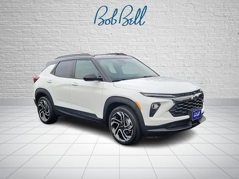 Certified 2024 Chevrolet TrailBlazer RS FWD image 1