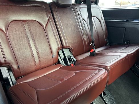Used 2023 Ford Expedition Limited image 25