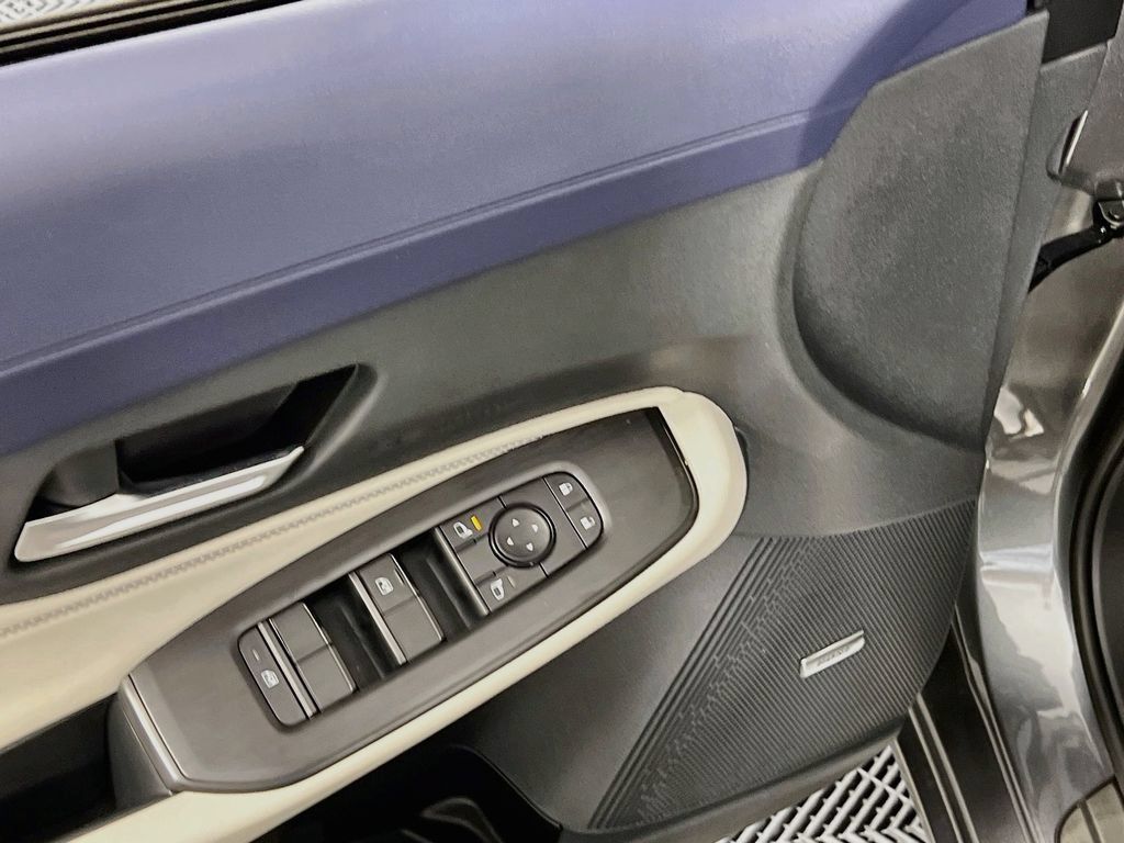 New 2026 Nissan Sentra SL w/ Floor Mat Package FWD image 16