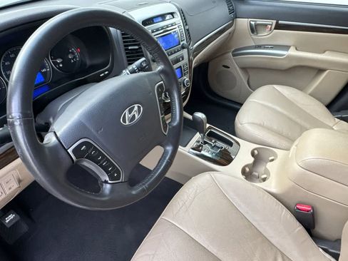Used 2011 Hyundai Santa Fe Limited FWD image 11