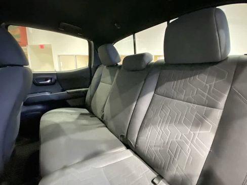 Used 2019 Toyota Tacoma TRD Off-Road image 25