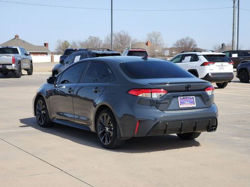 Used 2024 Toyota Corolla SE image 4