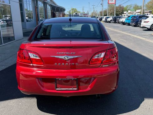 Used 2010 Chrysler Sebring Limited image 4