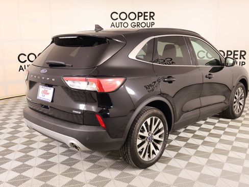 Used 2022 Ford Escape Titanium AWD/4WD image 21