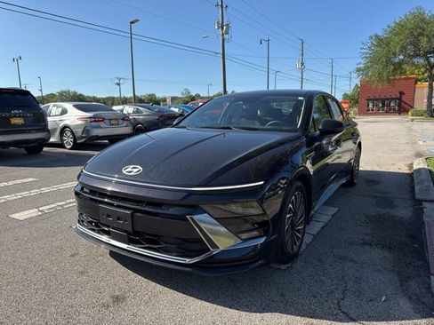 Used 2025 Hyundai Sonata SEL FWD image 4