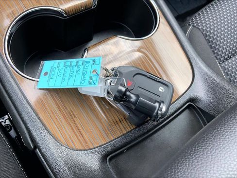 Used 2021 GMC Acadia SLE w/ LPO, Floor Liner Package image 14