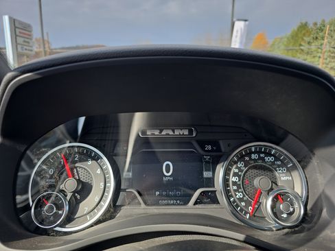 Used 2024 RAM 3500 Tradesman w/ Safety Group image 22