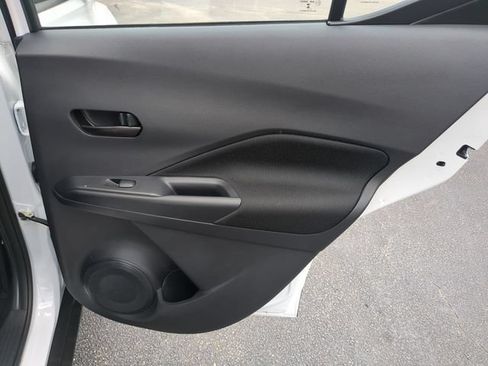Certified 2025 Nissan Kicks Play S FWD image 29