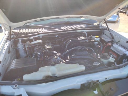 Used 2010 Ford Explorer Limited image 20