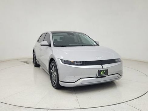 Used 2024 Hyundai Ioniq 5 Limited RWD image 2