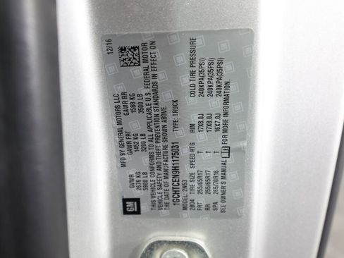 Used 2017 Chevrolet Colorado LT w/ LT Convenience Package image 36