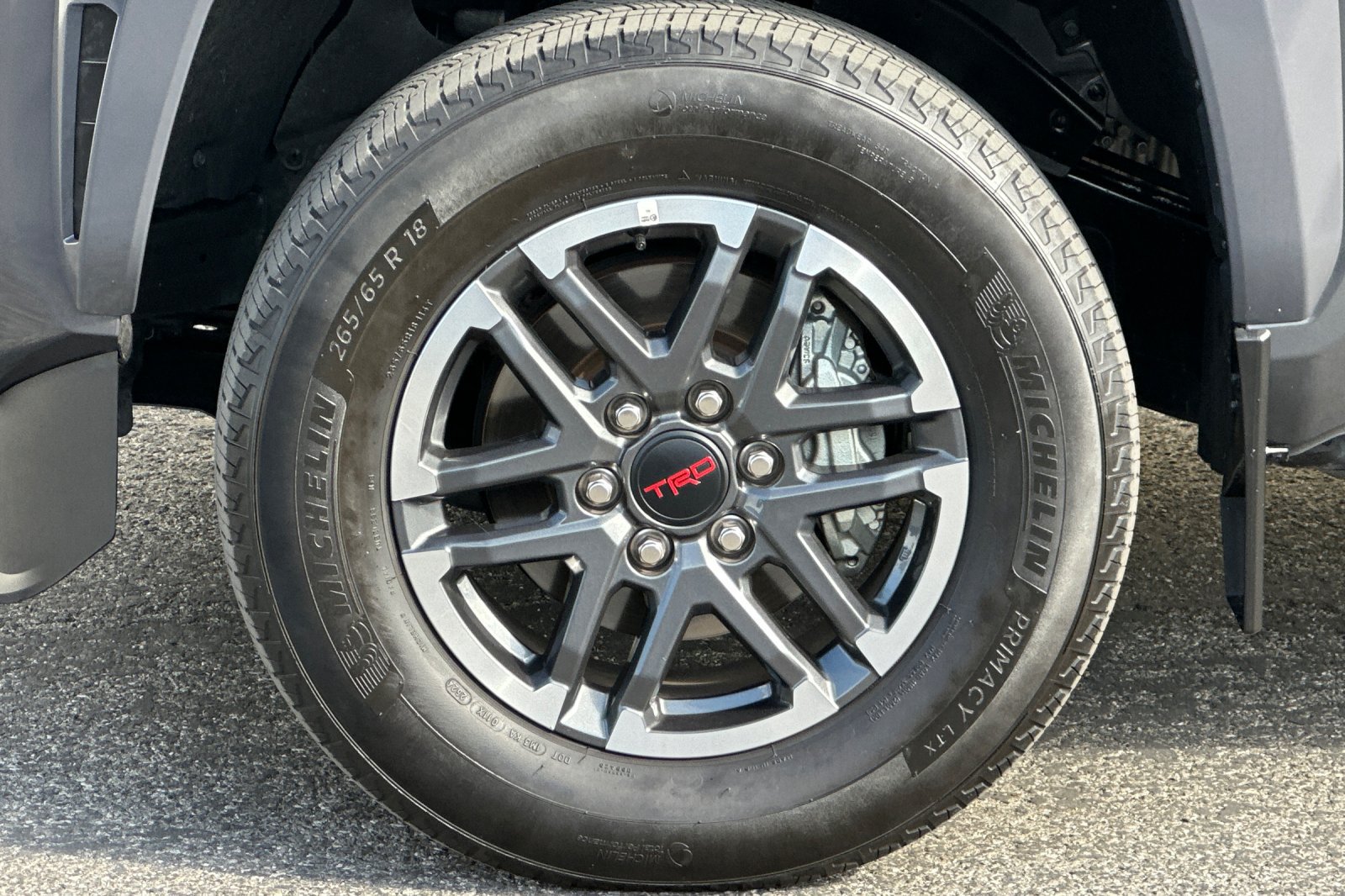 Used 2024 Toyota Tacoma TRD Sport w/ TRD Sport Upgrade Package RWD image 36