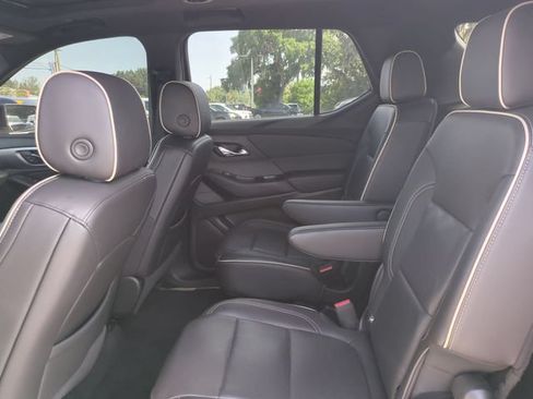 Used 2023 Chevrolet Traverse Premier w/ Redline Edition FWD image 17