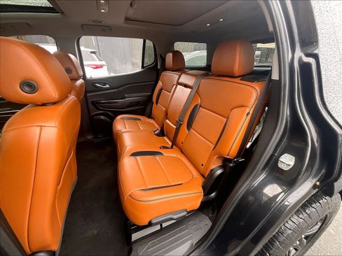 Used 2020 GMC Acadia AT4 w/ LPO, 'HIT The Road' Package image 15