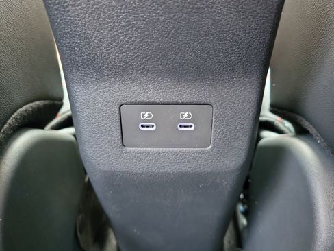 New 2025 Nissan Kicks SR FWD image 11