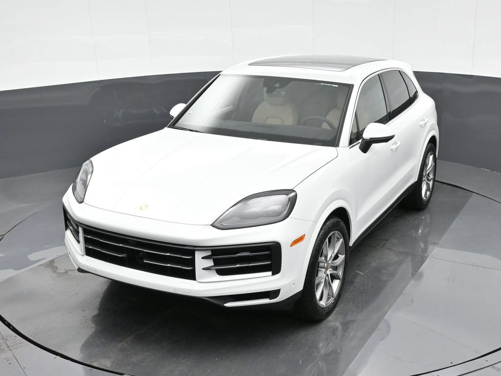 Certified 2026 Porsche Cayenne AWD/4WD image 33