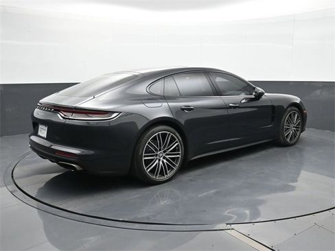 Used 2021 Porsche Panamera 4 image 22