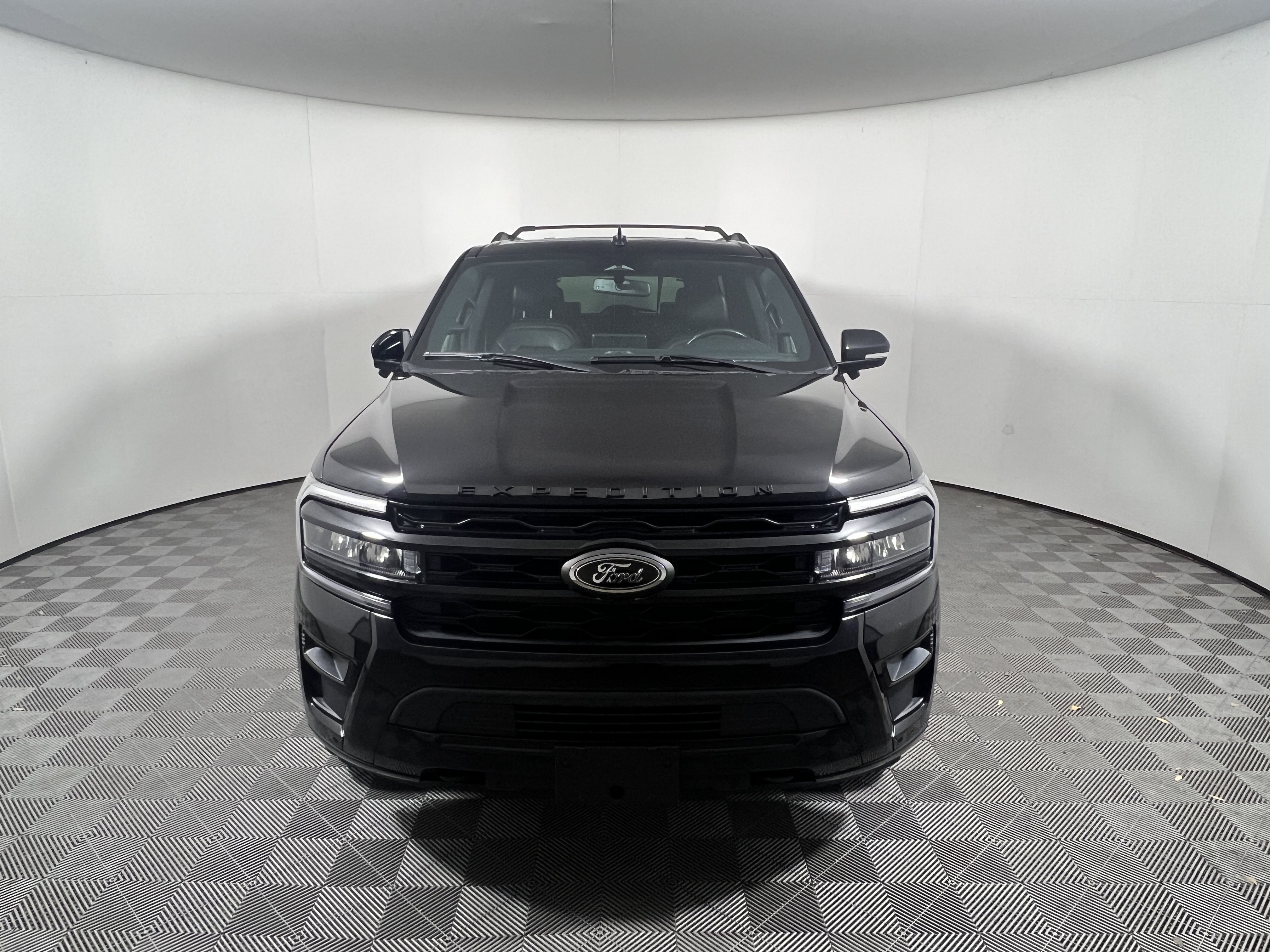 Used 2022 Ford Expedition Max Limited AWD/4WD image 8