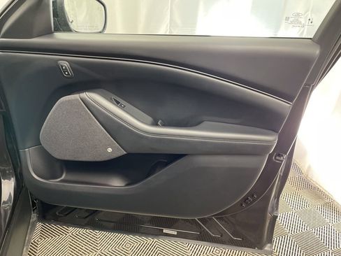 Used 2021 Ford Mustang Mach-E Premium image 30