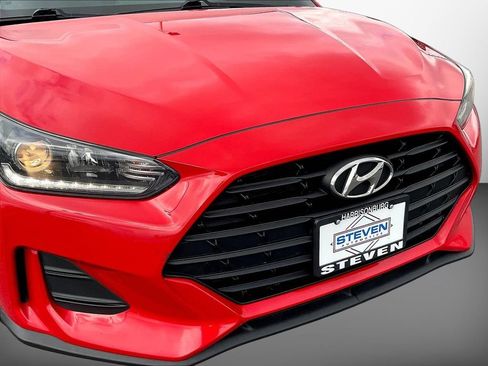 Used 2019 Hyundai Veloster 2.0 FWD image 27