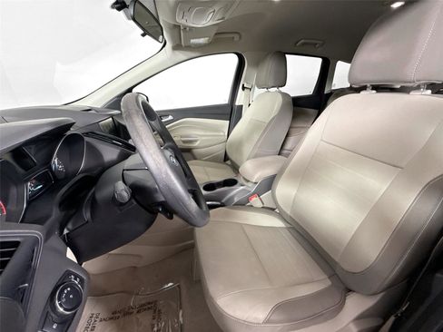 Used 2014 Ford Escape SE w/ Equipment Group 201A image 3