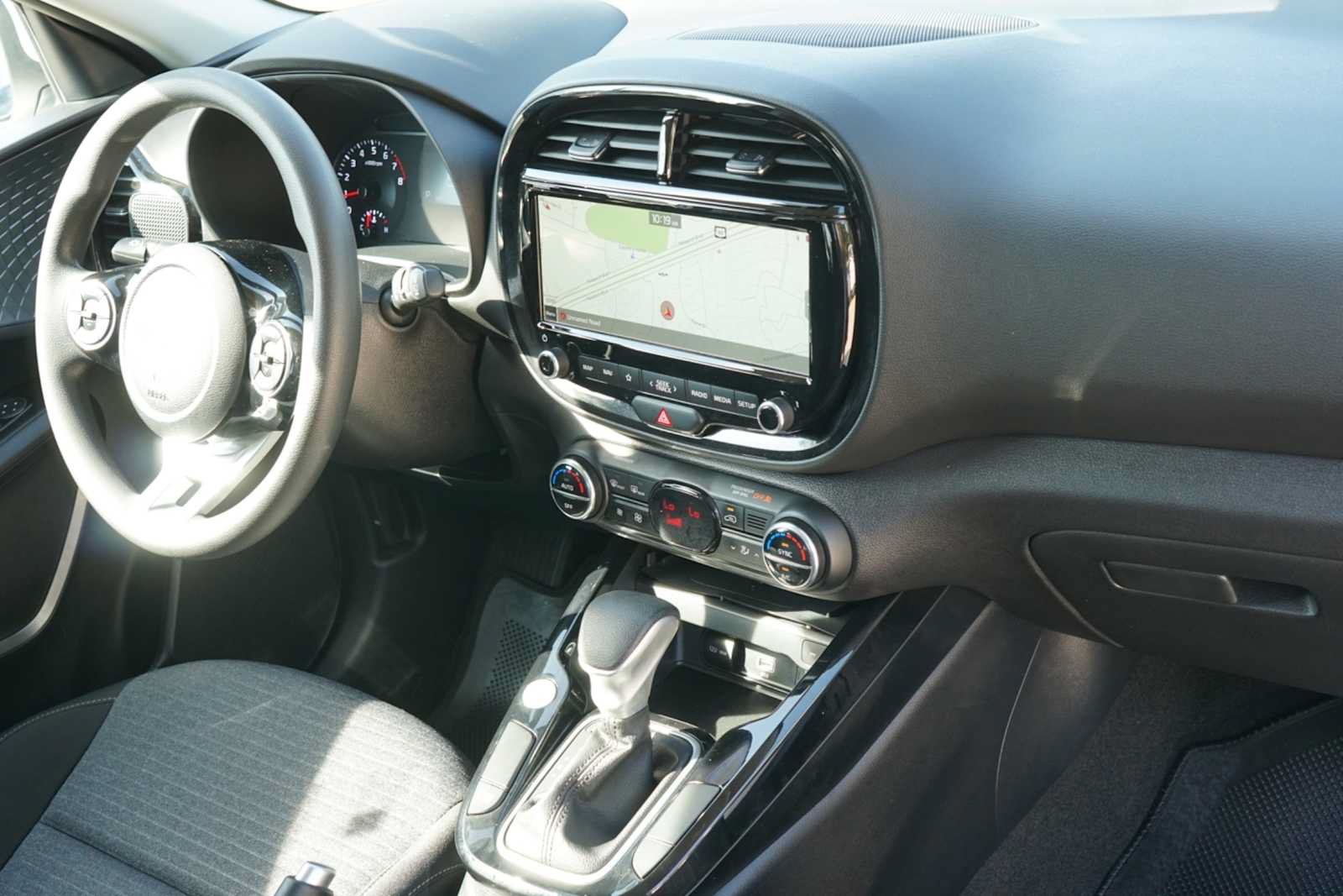 Certified 2022 Kia Soul S FWD image 25