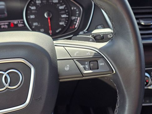 Used 2023 Audi Q5 2.0T Premium w/ Convenience Package image 31