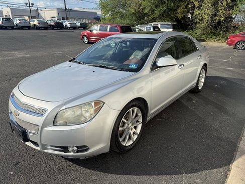 Used 2010 Chevrolet Malibu LTZ w/ HFV6 Engine Package image 3