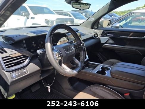 Used 2026 GMC Acadia Denali Ultimate FWD image 12