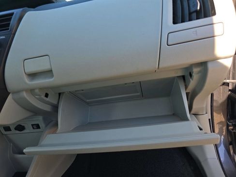 Used 2012 Toyota Prius V Three image 31