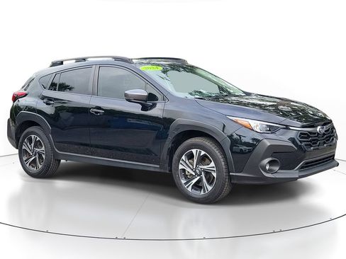 Used 2024 Subaru Crosstrek 2.0i Premium AWD/4WD image 2