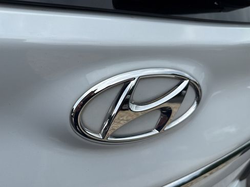 Used 2021 Hyundai Kona Limited AWD/4WD image 23