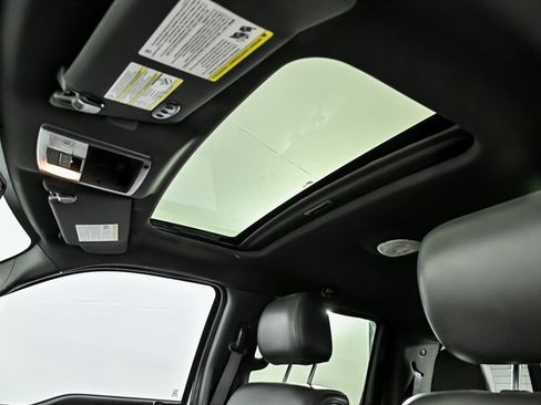Used 2013 Ford F150 Platinum RWD image 15