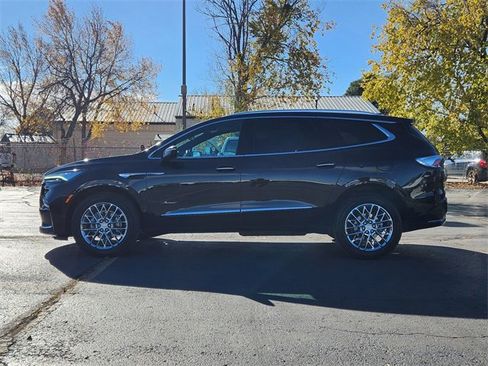 Used 2023 Buick Enclave Avenir w/ Avenir Technology Package image 7