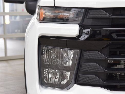 Used 2025 Chevrolet Silverado 3500 W/T w/ WT Convenience Package image 6