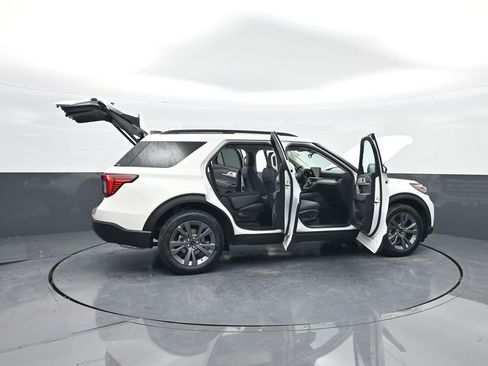 New 2026 Ford Explorer Active image 62