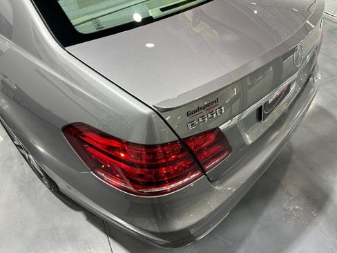Used 2014 Mercedes-Benz E 550 4MATIC Sedan w/ Premium 1 Package image 31