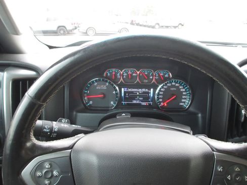 Used 2018 Chevrolet Silverado 2500 LT w/ Midnight Edition image 28