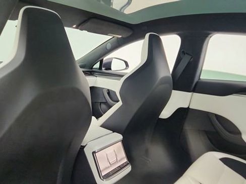 Used 2025 Tesla Model S Plaid image 28