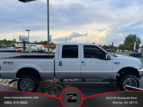 Used 2004 Ford F250 XLT AWD/4WD image 4