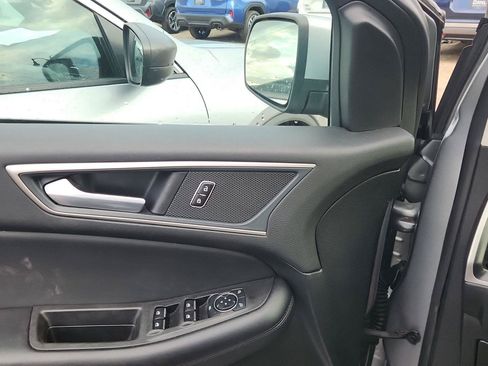 Used 2024 Ford Edge SEL AWD/4WD image 12